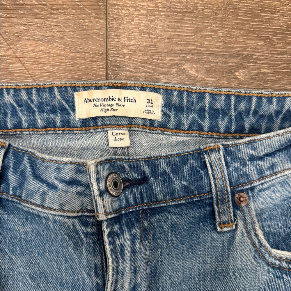 Abercrombie Vintage Flare Jeans - Picture 3 of 3